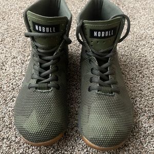 Nobull HIGH-TOP FOREST CAMO TRAINER (WOMEN'S) size 7.5. Gently used.